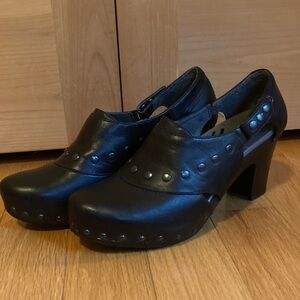 Dansko Ryder Studded Clog Like New
